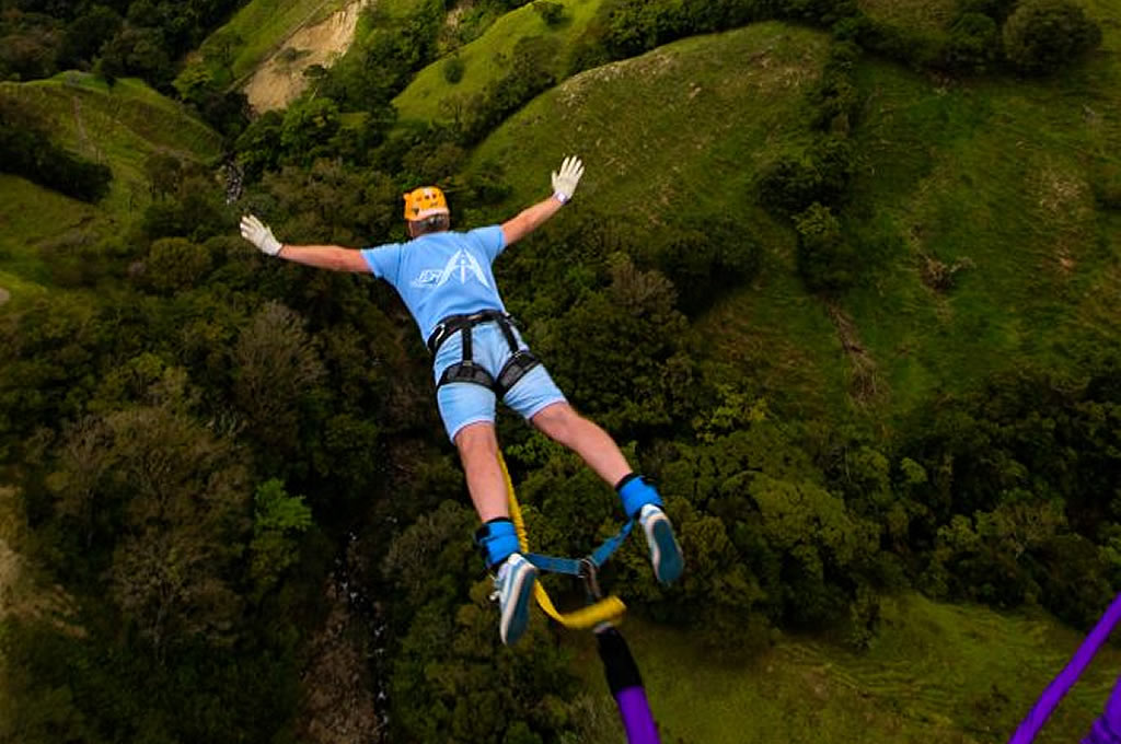 BUNGEE JUMP