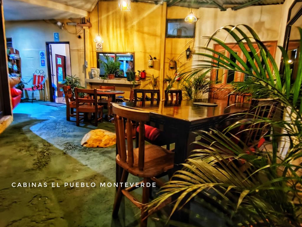 Cabinas El Pueblo Bed And Breakfast