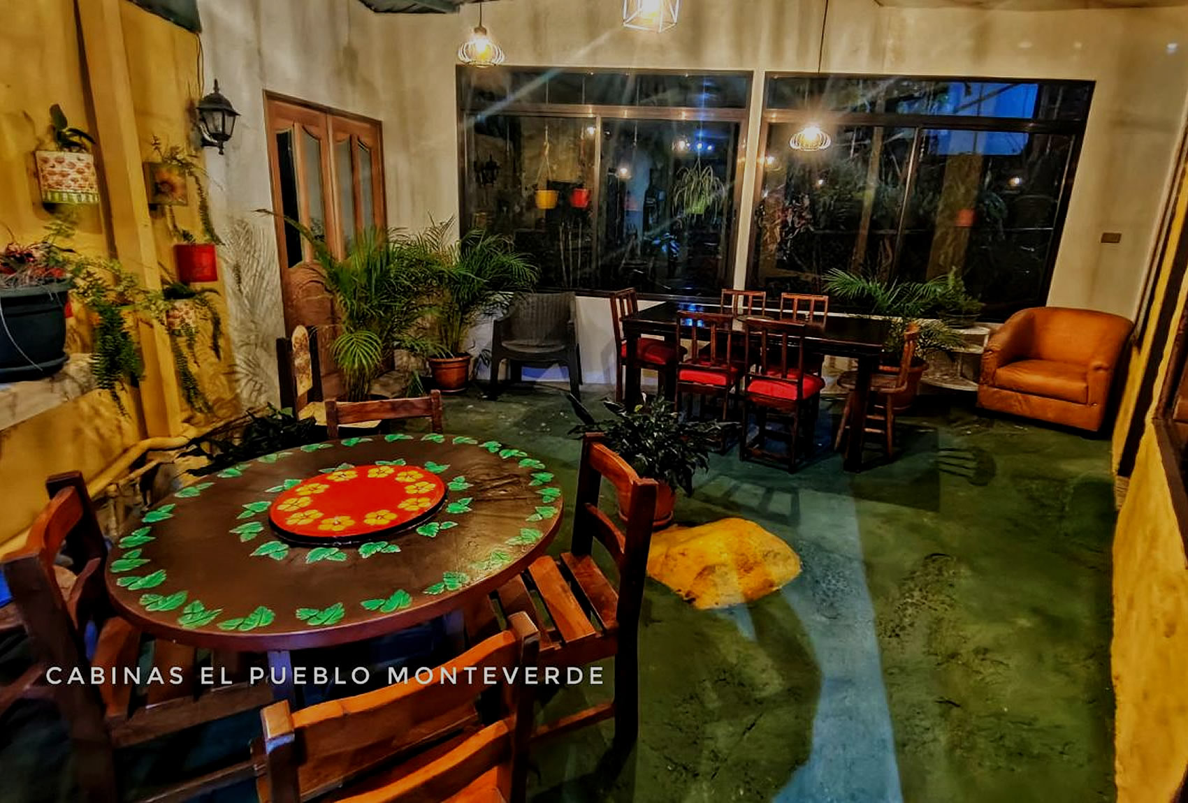 Cabinas El Pueblo Bed And Breakfast